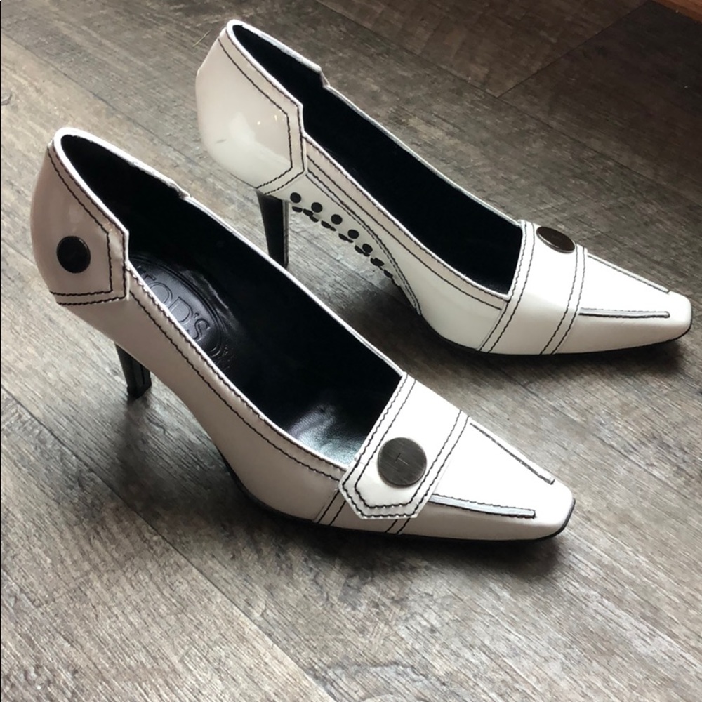 Tod’s Heels